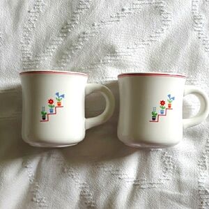 American Girl Vintage Molly Mugs set of 2